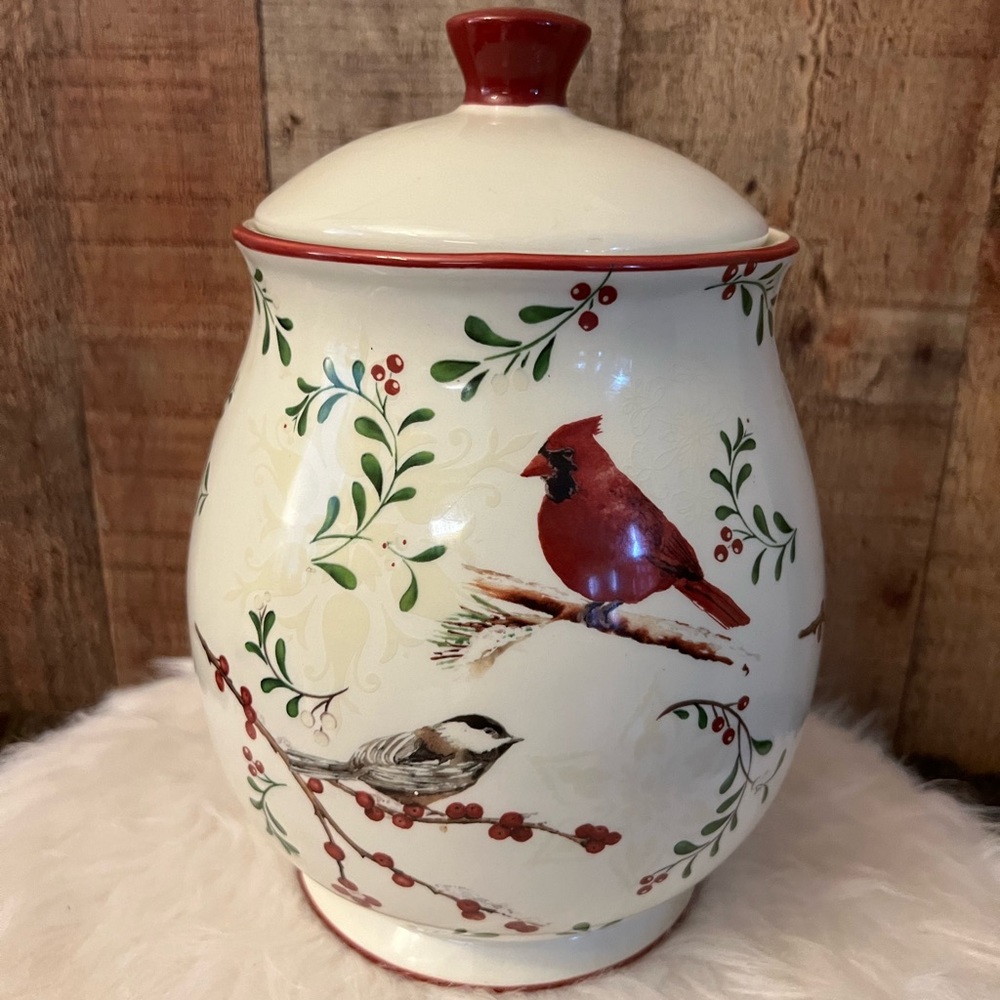 Retired Better Homes and Garden Cardinal Cookie Jar